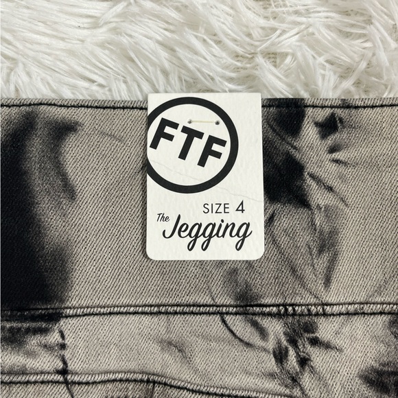 FASHION TO FIGURE Tie Dye High-Rise Jeggings Leggings Pants Black White Size 4X - Picture 12 of 12